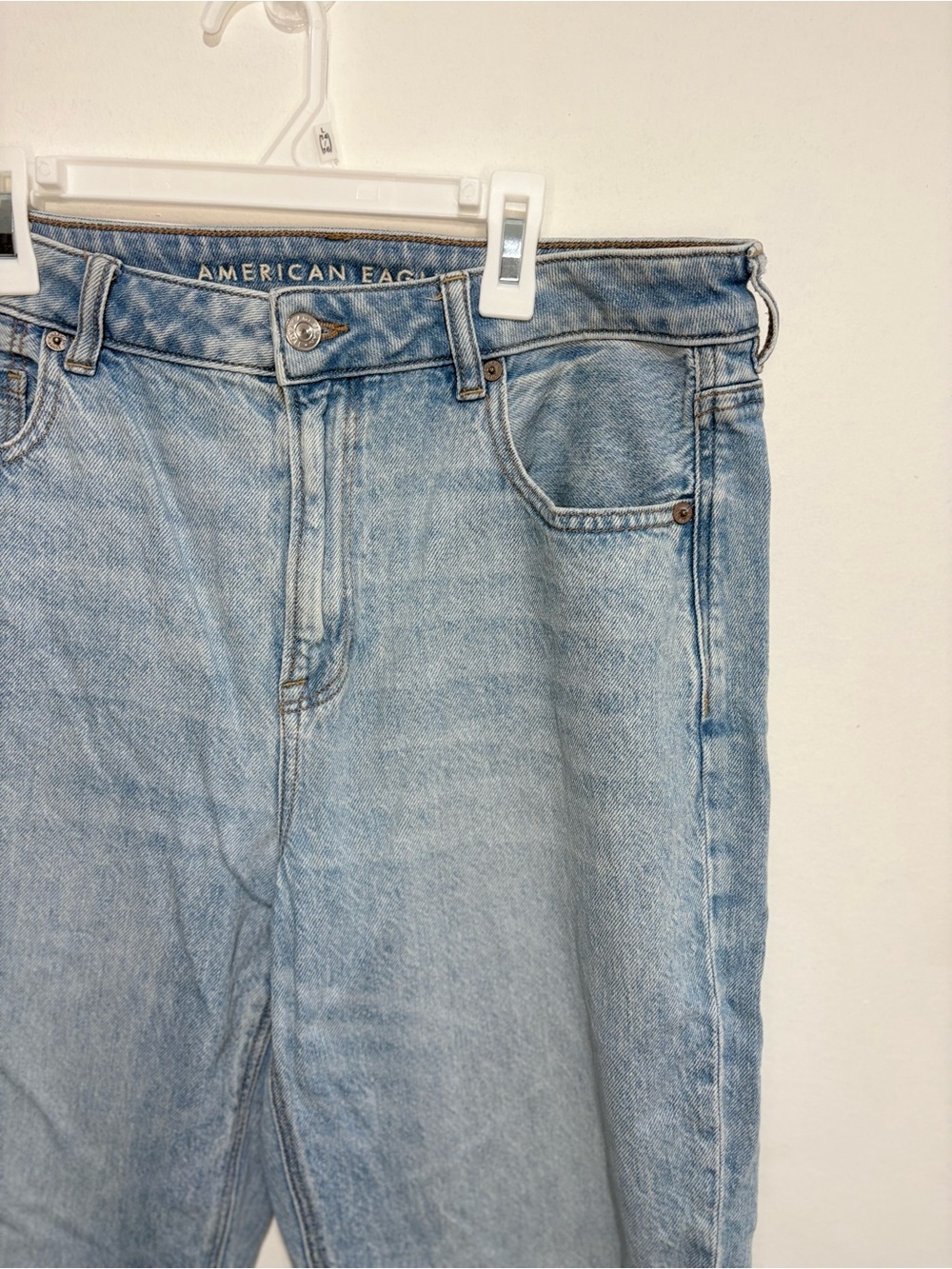 American Eagle Strigid Mom Jeans Blue Breeze Size 12 - Picture 5 of 9